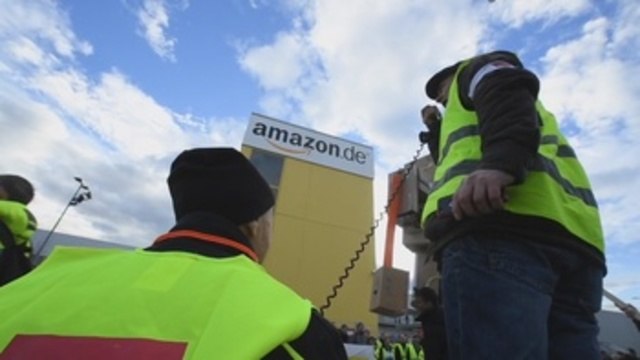 Empleados de Amazon en Alemania exigen a la empresa un salario justo