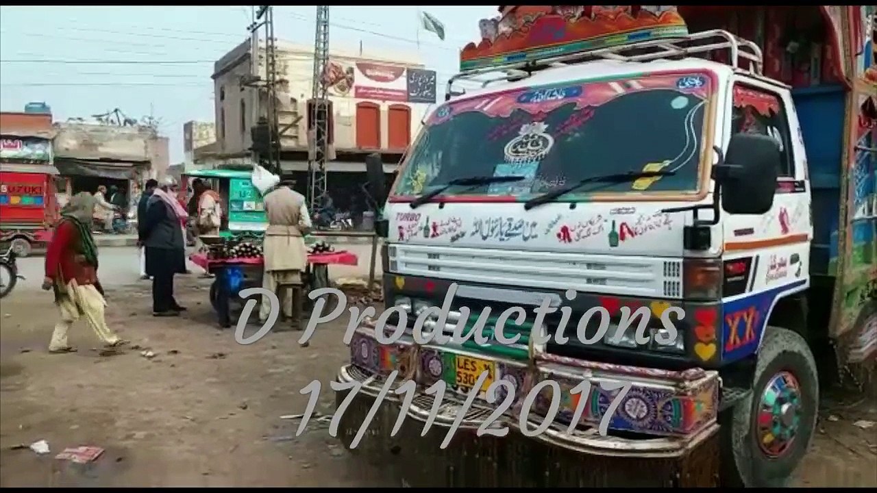 Terrific police fight in chonia Pakistan - Danger Productions Network