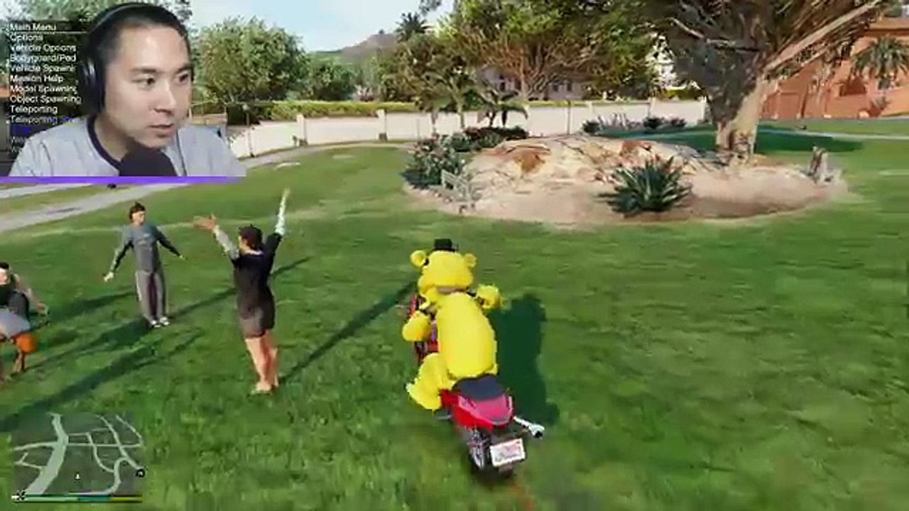 GOLDEN FREDDY SAVES CHICA FROM THE TRAIN HITTING HER! (GTA 5 Mods For Kids) RedHatter