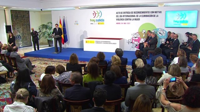 Rajoy llama a la unidad frente a la violencia de género