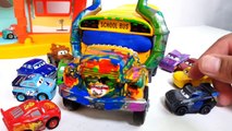 Disney Cars 3 Toys Lightning Mcqueen & Cruz Ramirez leave Miss Fritter Babysitting Mini Racers