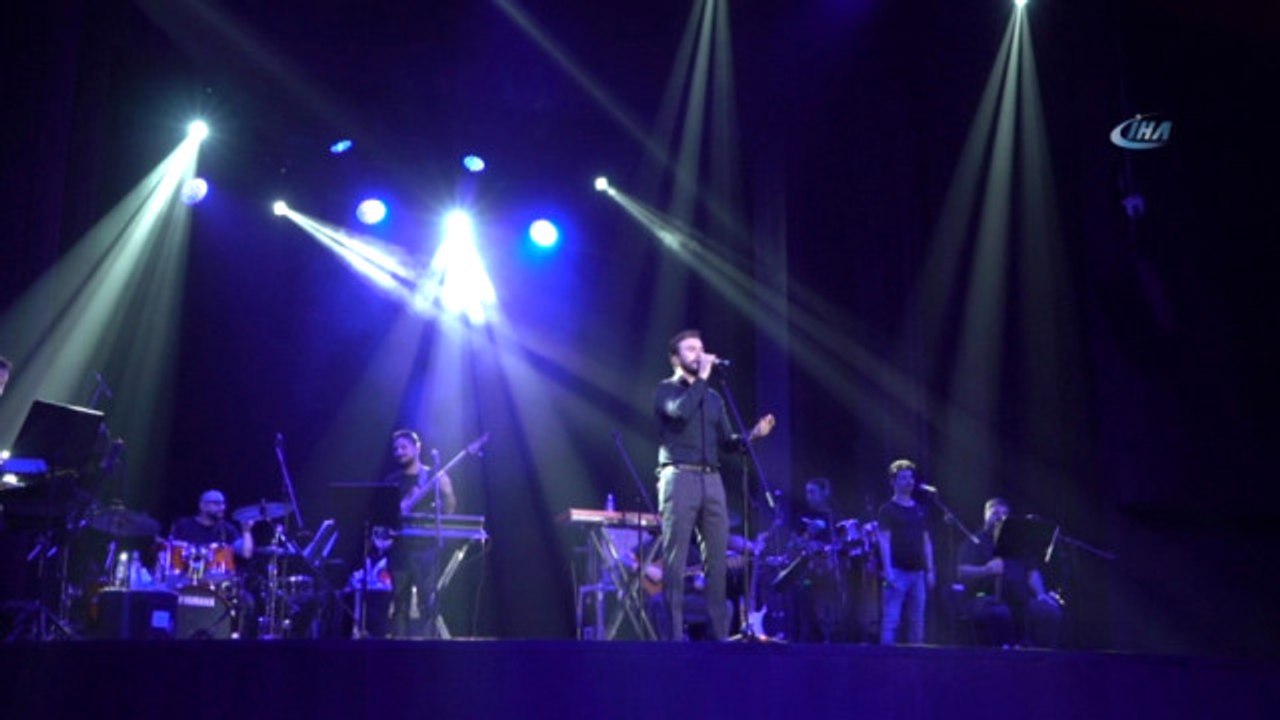 Mustafa Ceceli Moskova'da Konser Verdi