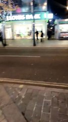 Londres : la police évacue les alentours d'Oxford Circus (2)