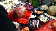 가오슝 리우허 야시장 - 닭게 볶음(Stir-Fried Spanner Crab) - Taiwanese Street Food - Kaohsiung Taiwan