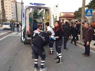 Tekirdağ'da Bıçaklı Saldırgan Lise Önünde İki Kız Öğrenciyi Bacaklarından Yaraladı