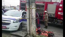 Homem fica preso em carro após acidente da BR 262, Cariacica