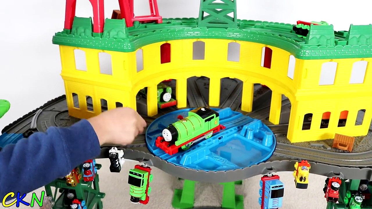 BIGGEST Thomas Multi System Track Set Ever Made The Super Station Unboxing With Ckn Toys-K5Rn04Glin4