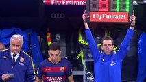 جمهور ريال مدريد يصفق لـ لاعب برشلونة انيستا أثناء خروجه - HD