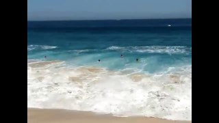 she didn't survive this wave.. (caught on tape)-tfp8WKHr-6s.CUT.00'00-00'35