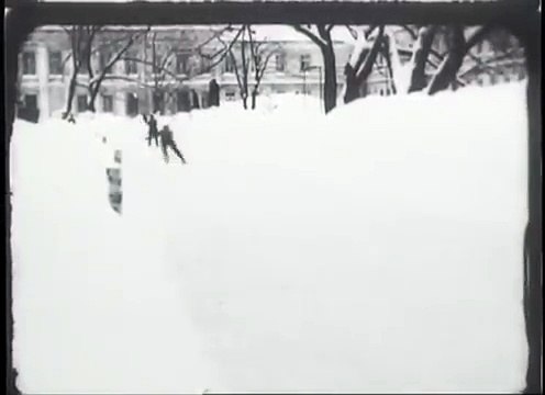 Kino-pravda 19 - Chernoe more/Ledovityi okean/Moskva (Dziga Vertov, 1924)