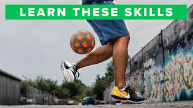 LEARN 5-simple-flick-ups-best-way-to-start-your-football-skills-education