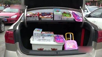 中 '자동차 트렁크 시장' 인기...트렁크가 판매대로 변신! / YTN