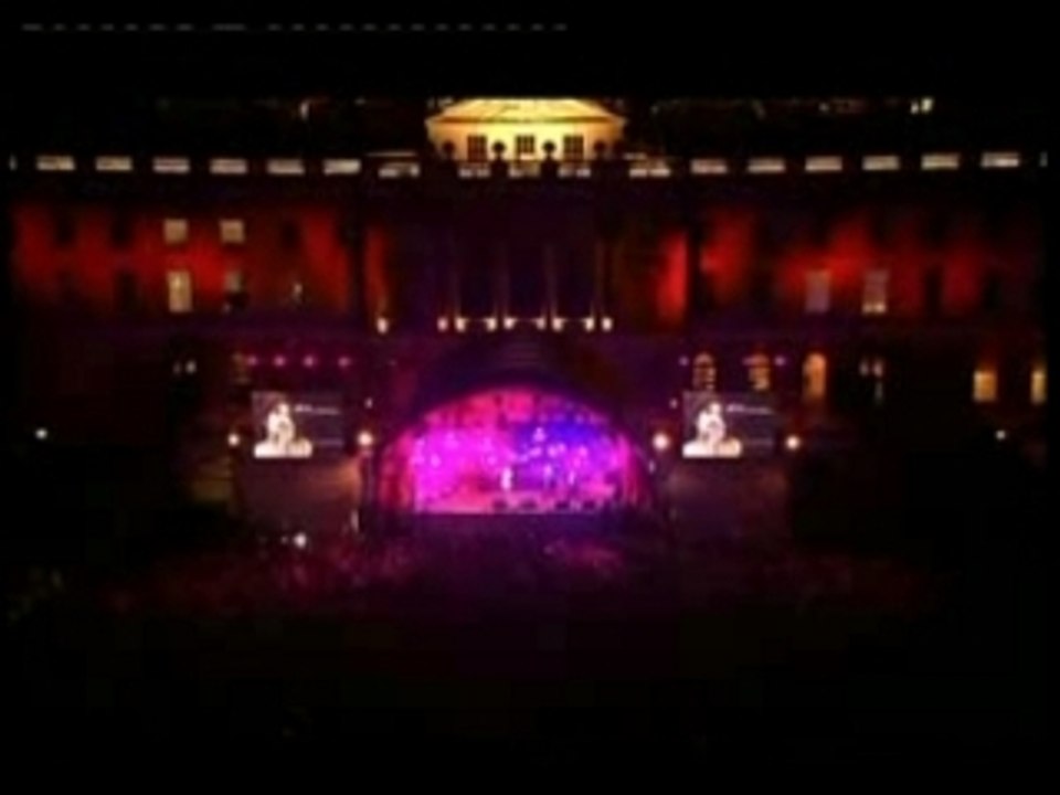 Amy winehouse - concert 2 - [live]