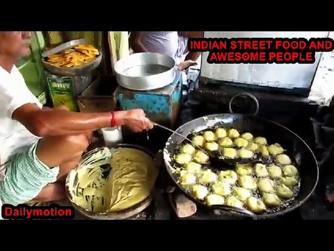 Indian Street Food World Famous Vada Pav / Viral Video / indian Vada Pav