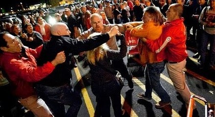 A Supercut Of Black Friday Shopping Chaos