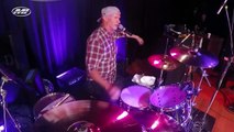 Chad Smith quitte la scène en plein concert appelé 