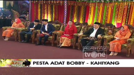 Cantiknya Kahiyang Ayu dan Gagahnya Bobby Memasuki Acara Pesta Adat