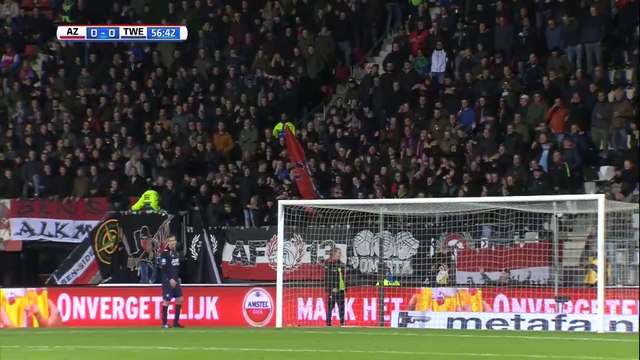 Supporters steaI defender BlJEN's shoe.