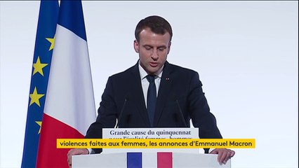 Emmanuel Macron fait observer une minute de silence pour les 123 femmes tuées par leur conjoint en 2016