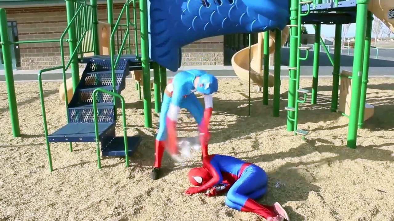 Spiderman vs Captain America - Rematch! Superhe...