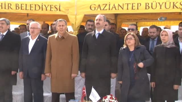 Adalet Bakanı Abdulhamit Gül: Kadına Şiddet Çocuğa Şiddette İyi Hal İndirimine Karşıyım