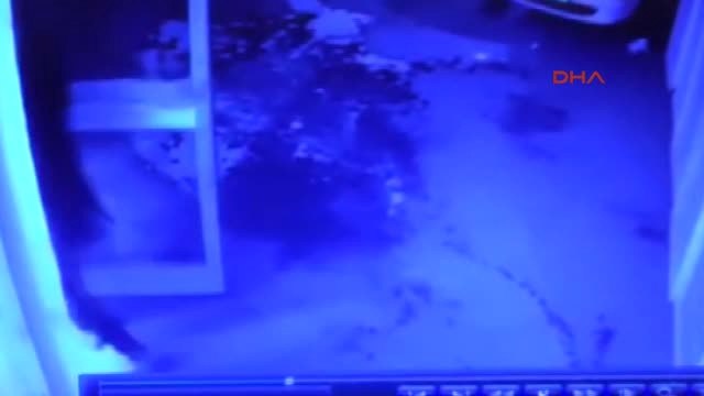 Marketteki Silahlı Soygun Kamerada