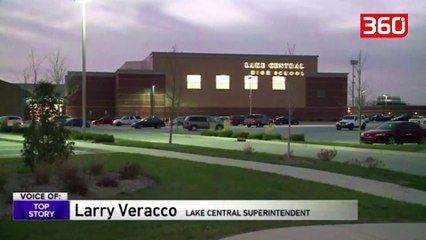 E pabesueshme/ Nxenesit filmojne mesuesen duke pire kokaine ne klase (360video)