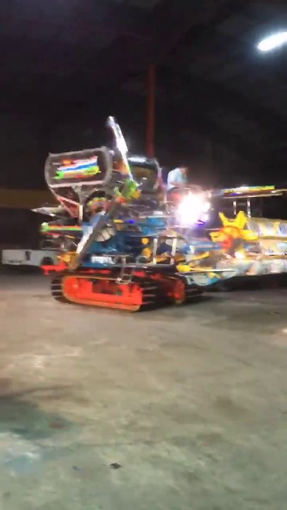 INSIDER THAILAND-Transformer tractor