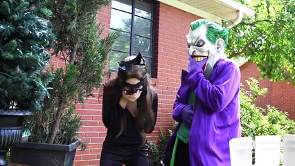 المجمدة إلسا يفقد اللباس! ث / الرجل العنكبوت، قطة، سبيدجيرل الوردي، ارييل، جوكر!