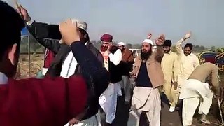 Bridegroom from okara goes in protest at Faizabad Islamabad/Rawalpindi
