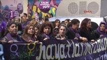 Kadınlar, İstiklal Caddesi'nde Kadına Karşı Şiddet Protesto Etti