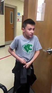 Direktor ga je pozvao u kancelariju, a kada je tamo ugledao roditelje, dobio je vijest koja ga je ostavila u suzama!