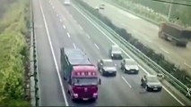 Pogledajte šta su uradile tri koze kada su pokušale da pređu jedan autoput u Kini