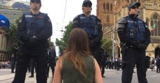 Mass Protest Against Manus Island Brings Melbourne City Center to Standstill