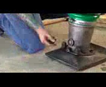 Filling the Ramming System Oil Wacker Neuson Rammer