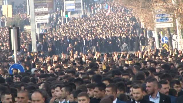 Binlerce Ülkücü Alparslan Türkeş'in Mezarından Anıtkabir'e Yürüdü