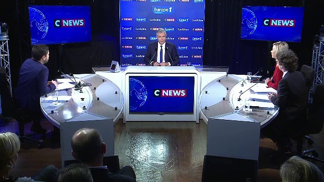 Laurent Wauquiez : l'ennemi de la laïcité, c'est pas les crèches