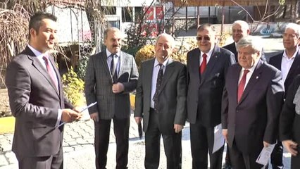 Sınıf Arkadaşları Yarım Asır Sonra Sınıflarında Buluştu