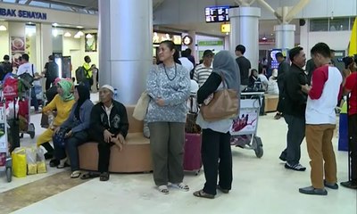 Erupsi Gunung Agung, Bandara Internasional Lombok Ditutup