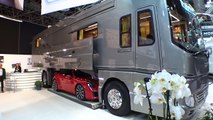 Un camping-car de 1.7 millions$ avec garage intégré parait bien ordinaire... Jusqu'à ce qu'on voit l'intérieur!