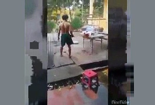 TỘI NGHIỆP QUÁ CHÓ LÀ LOÀI VẬT TRUNG THÀNH XIN HÃY ĂN CHAY VÌ LÒNG TỪ BI VÀ THƯƠNG XÓT LOÀI VẬT NAM MÔ A DI ĐÀ PHẬT