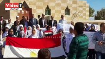 مسيرة لطلاب قرية الجبيل تضامنا مع شهداء الروضة بعنوان 