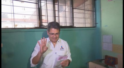 Principales candidatos votan y llaman a población a hacerlo en Honduras