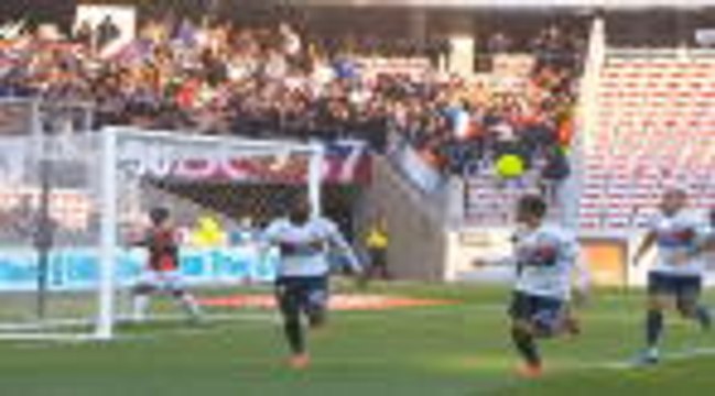 Ice-cool Cornet finishes classy move for Lyon