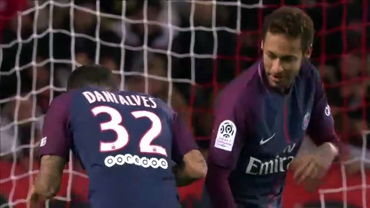 NeyGoalMon0-2Par