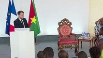Au Burkina Faso, Macron a fait le show