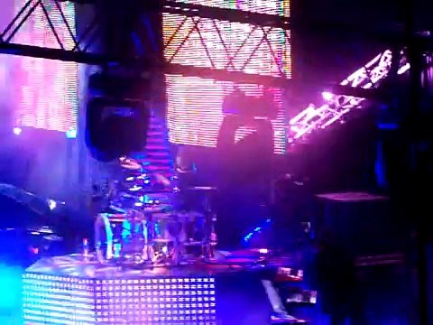 Muse - Supermassive Black Hole, Rod Laver Arena, Melbourne, Australia 11/15/2007