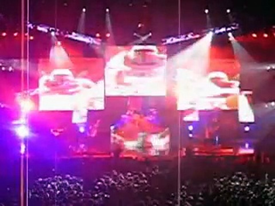 Muse - Supermassive Black Hole, Adelaide Entertainment Centre, Adelaide, Australia  11/14/2007