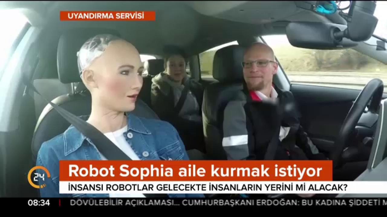 Bilgi zirvesine katıldı