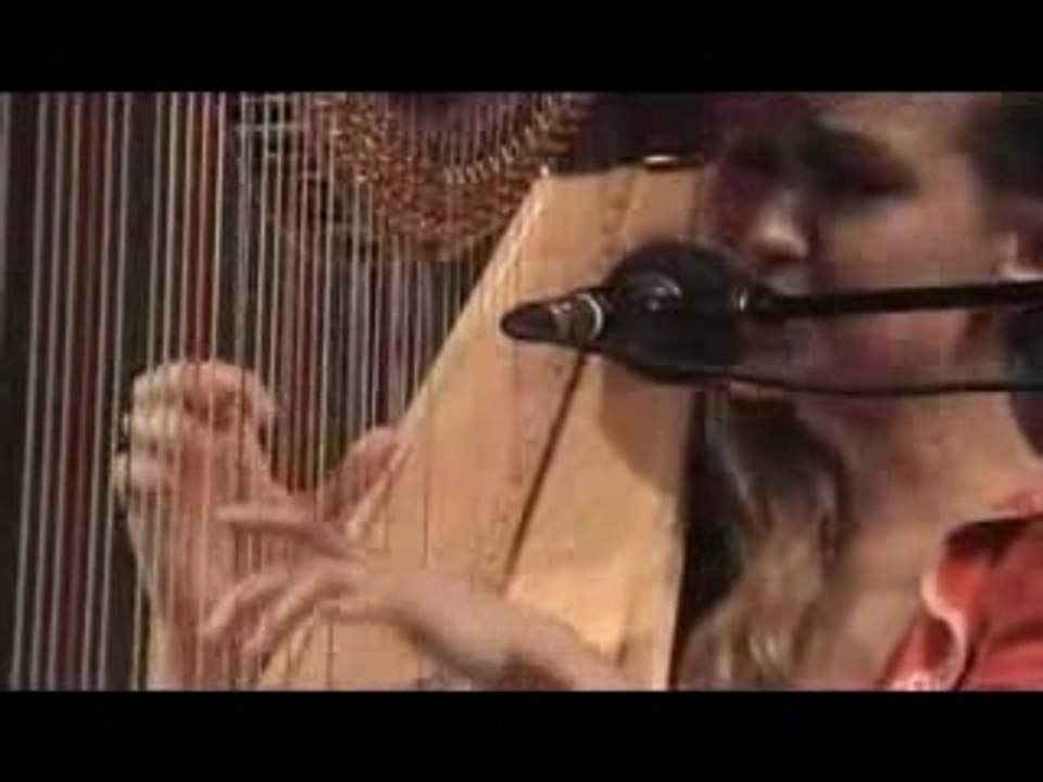 Joanna Newsom - Bridges and Balloons